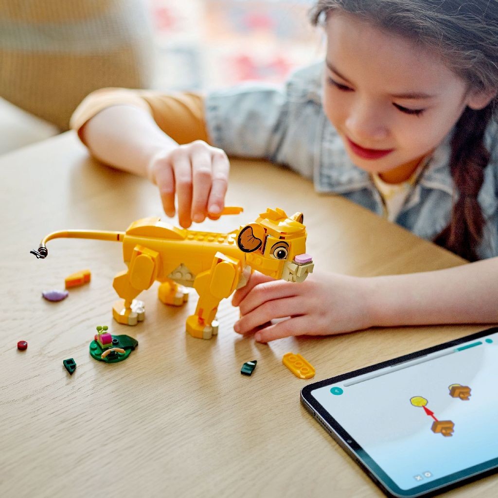 LEGO DISNEY PUIUL SIMBA, REGELE LEU 43243