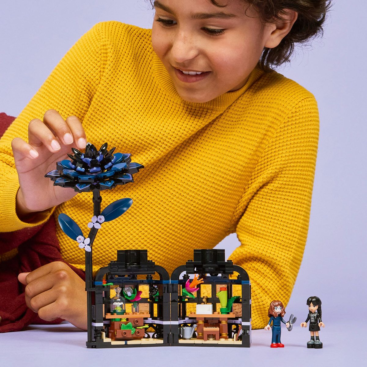 LEGO WEDNESDAY FLOARE DE DALIE NEAGRA 76784