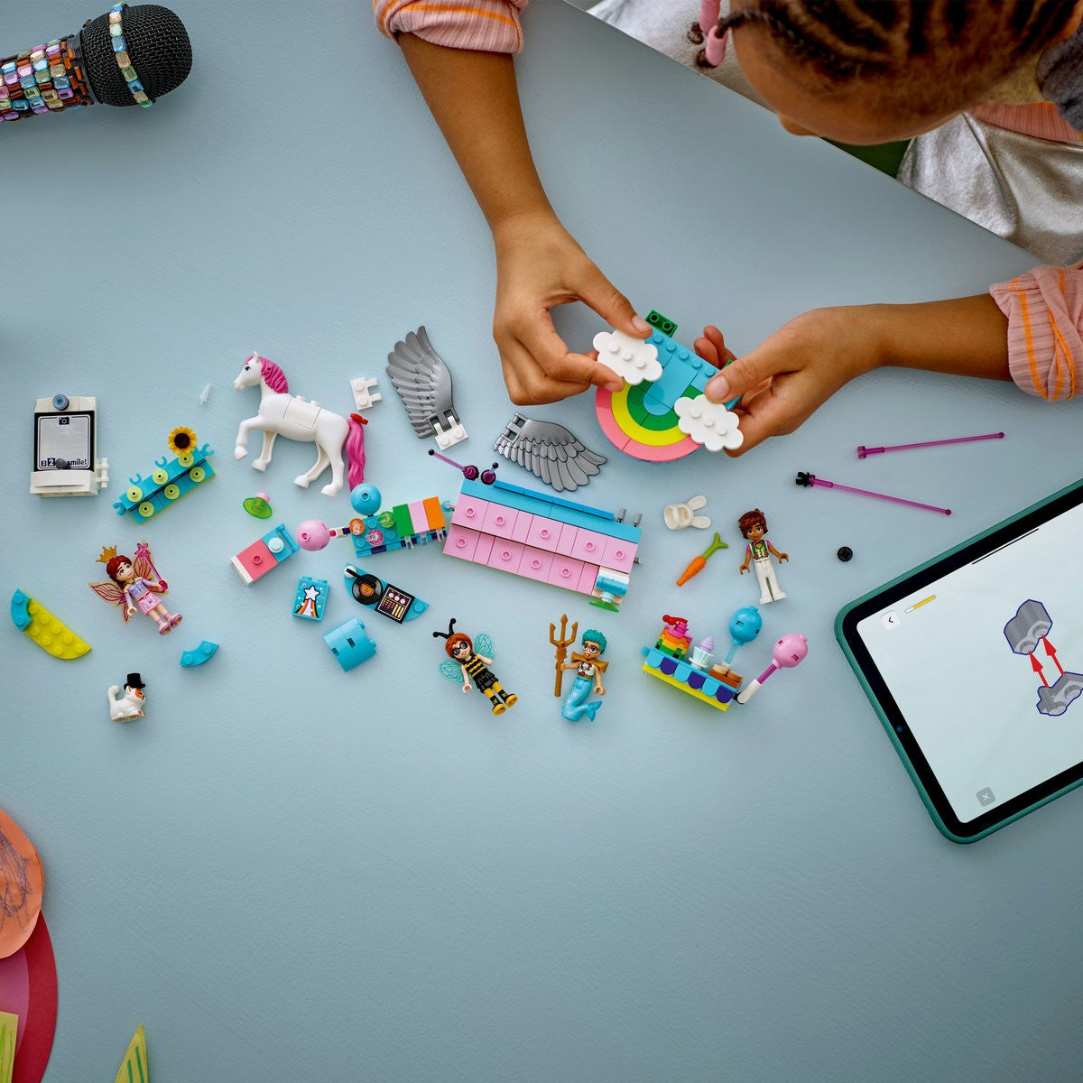 LEGO FRIENDS BAL MASCAT CU UNICORNUL SI ZANA 42661