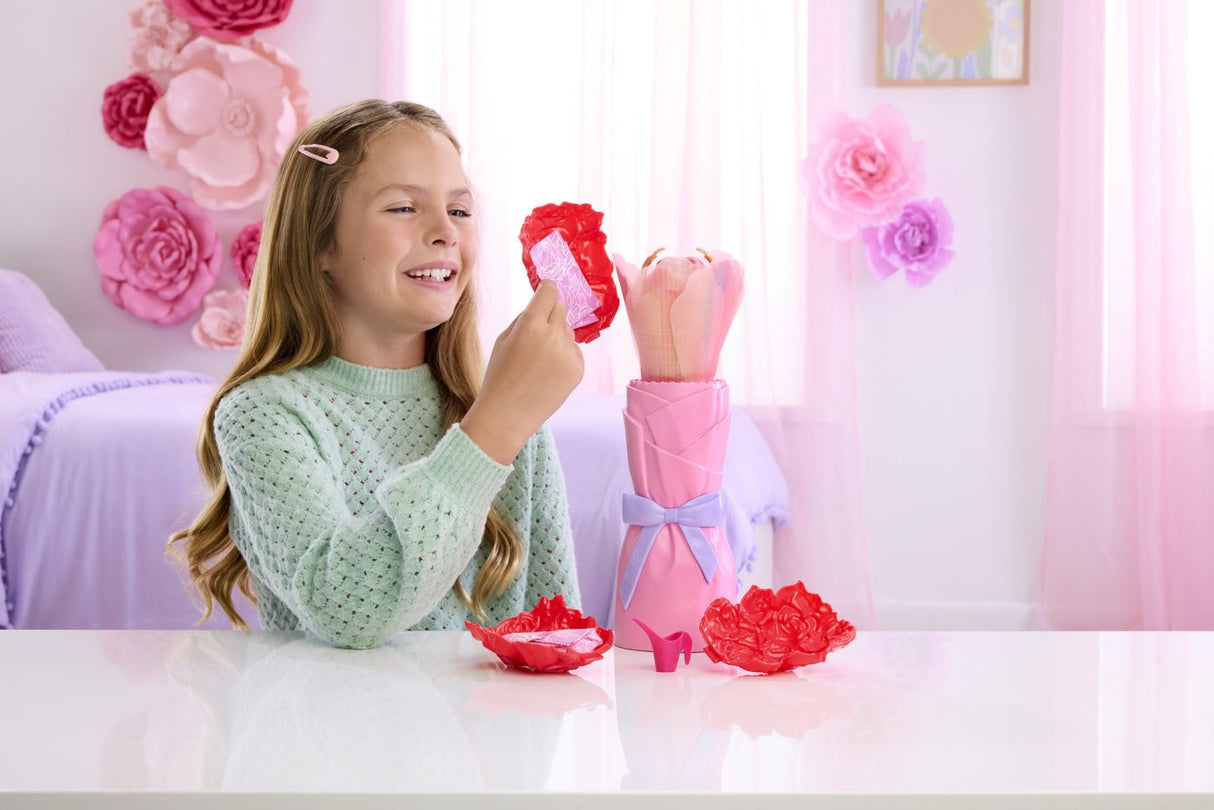 BARBIE PETAL POP SET PAPUSA BARBIE TRANDAFIR ROSU SI ACCESORII