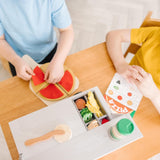 MELISSA AND DOUG TOP AND BAKE SET DE JOACA MASA DE FACUT PIZZA DIN LEMN