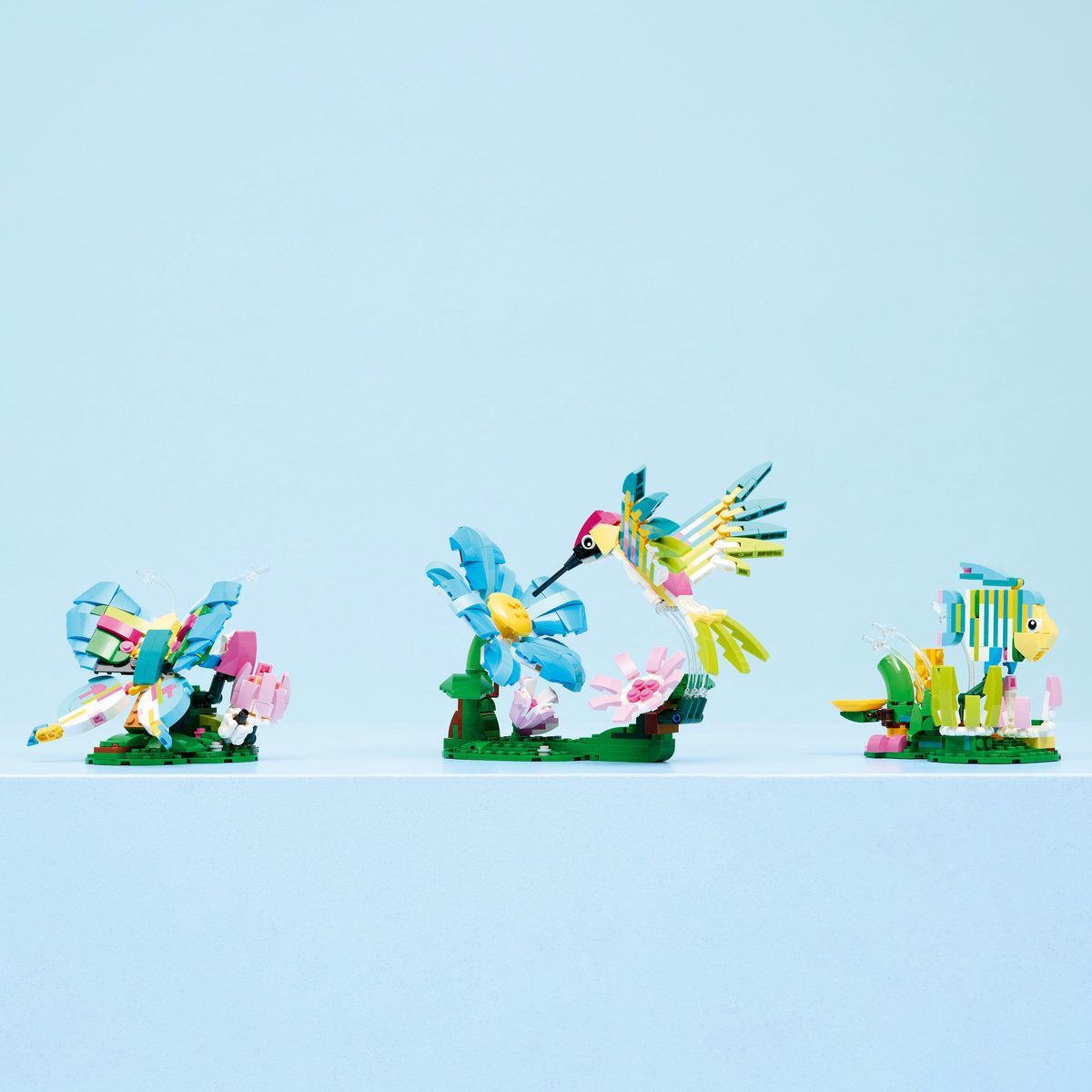 LEGO CREATOR ANIMALE SALBATICE COLIBRI COLORAT 31384