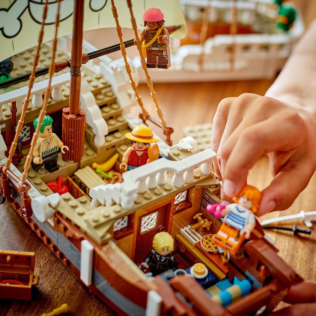 LEGO ONE PIECE CORABIA DE PIRATI FASNEATA MERRY 75639