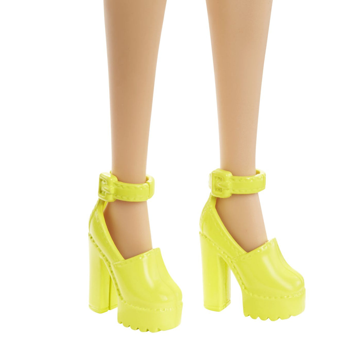 PAPUSA BARBIE FASHIONISTA BLONDA CU APARAT DENTAR