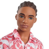 BARBIE PAPUSA BAIAT FASHIONISTAS IN SALOPETA STIL HAWAIAN SI SANDALE VERZI