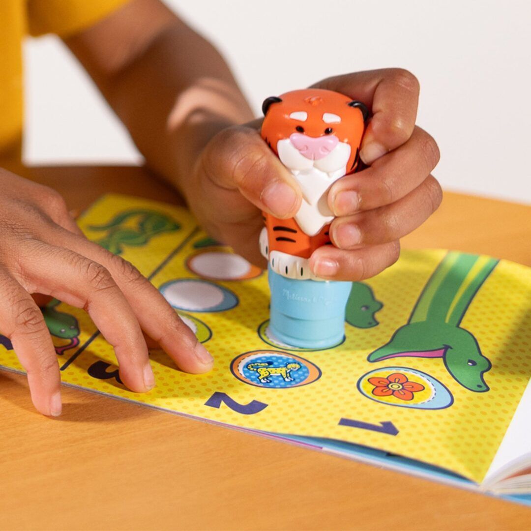 MELISSA AND DOUG STICKER WOW SET DE JOACA AUTOCOLANTE SI STAMPILA TIGRU