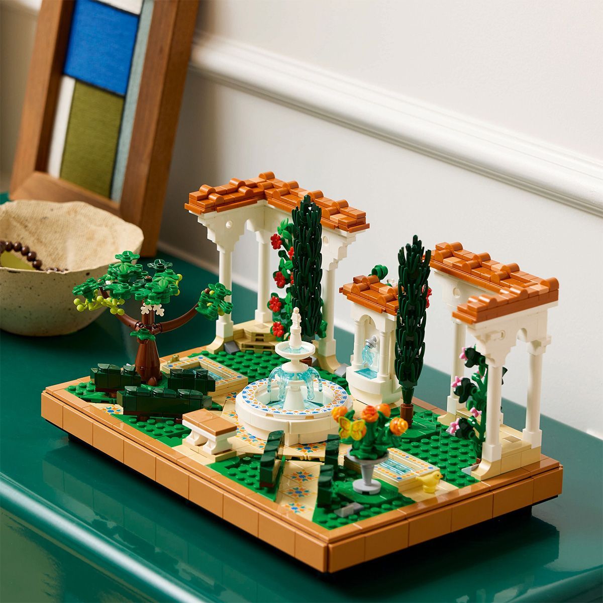 LEGO ICONS GRADINA CU FANTANA 10359