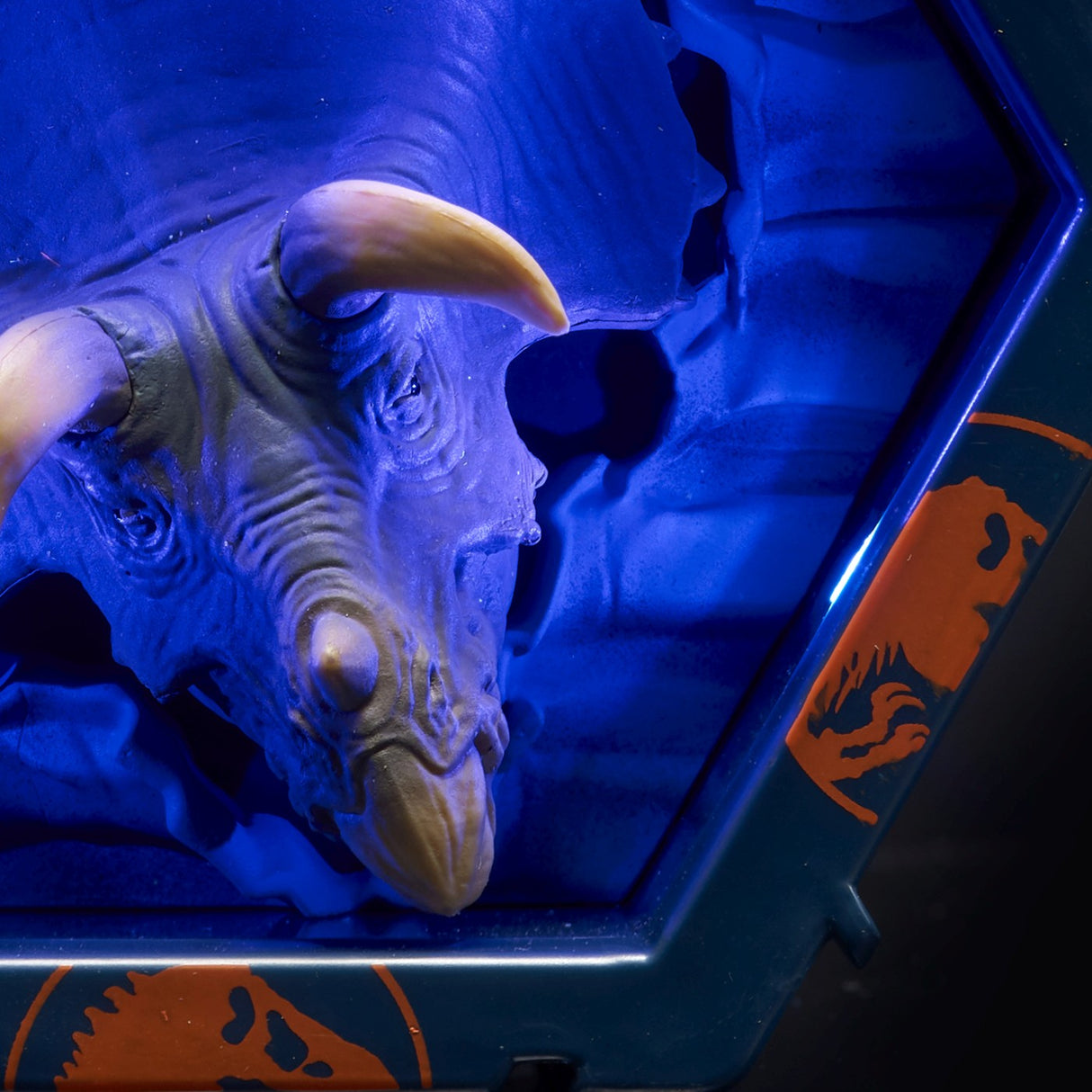 WOW! PODS - DINO TRICERATROPS SI CU EFECTE SONORE