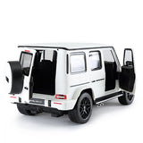 MASINA CU TELECOMANDA MERCEDES-BENZ G63 ALB SCARA 1 LA 24