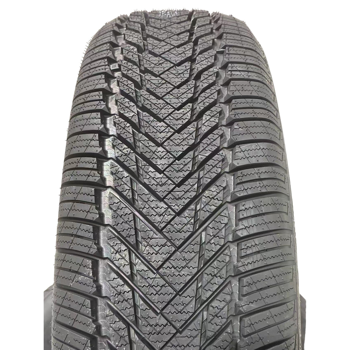 Anvelopa Iarna LANVIGATOR WINTERGRIP HP 195/65R15 95T XL, Tractiune Excelenta pe Zapada si Drum Umed, Durabilitate Sporita - vivimall.ro