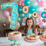 Balon din Folie Metalizata Vivimall, Figurina Cifra, Imprimeu Gogosi, Tema Aniversare 100 cm, Ambalaj Individual, Pai inclus, Umflare cu Aer sau Heliu, Multicolor, Cifra 7 - vivimall.ro