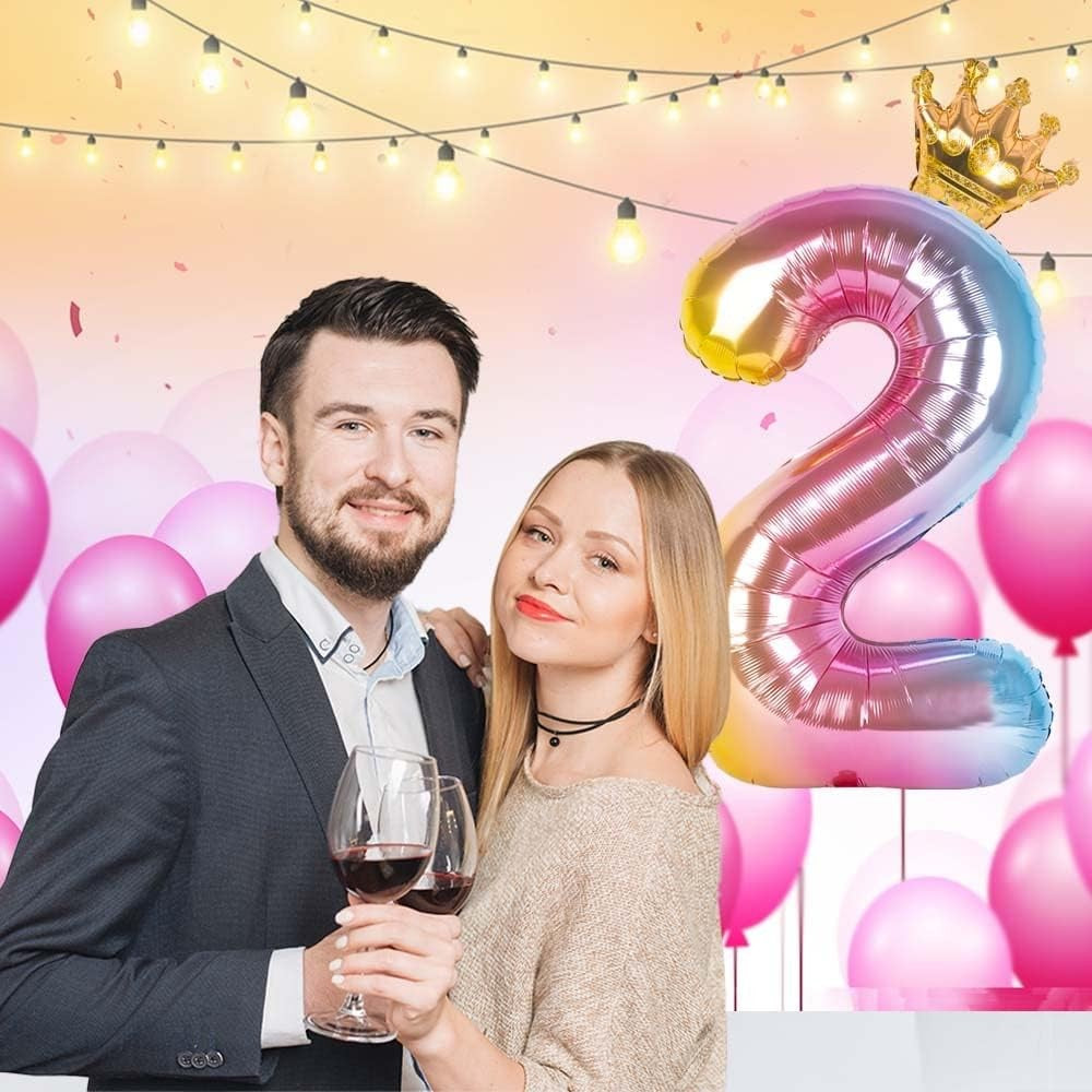 Balon din Folie Metalizata, Vivimall, Figurina Cifra Gradient, Tema Aniversare 80 cm, Ambalaj Individual, Pai inclus, Umflare cu Aer sau Heliu, Coronita, Cifra 2 - vivimall.ro
