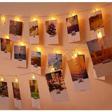 Ghirlanda Luminoasa cu 10 Clipsuri pentru Poze, Vivimall, 1.5 m, cu Baterii si Telecomanda, 8 Programe, Fir Argintiu, Alb Cald - vivimall.ro