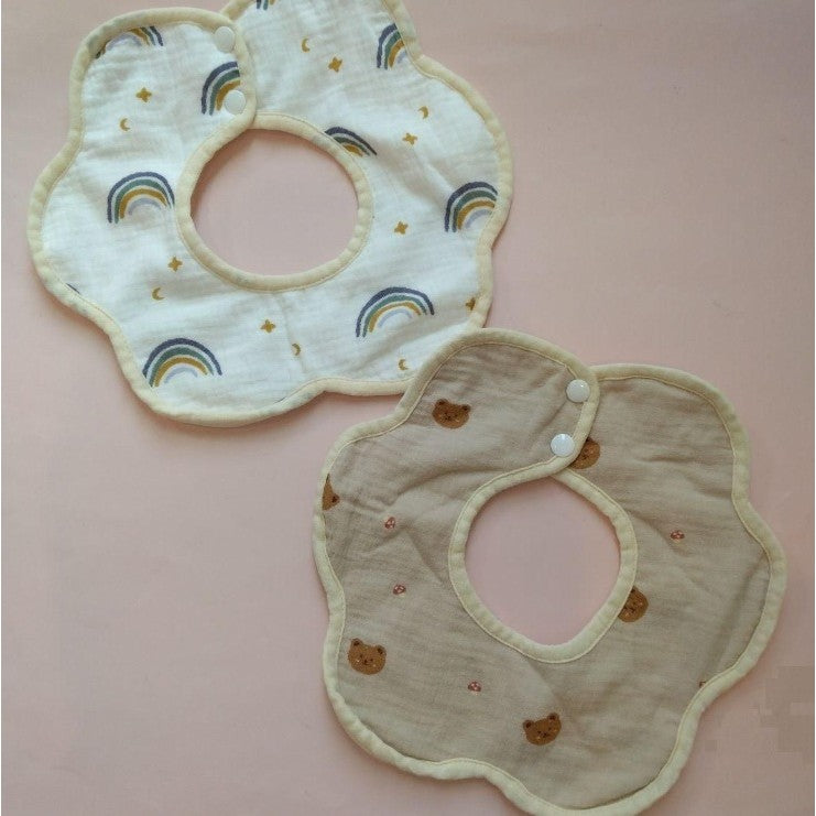 Baveta Tip Floare, Vivimall, din Bumbac, pentru Copii 0-12 Luni, Rezistenta la apa, cu Capse, Model Curcubeu, 26 x 29 cm, Alb - vivimall.ro