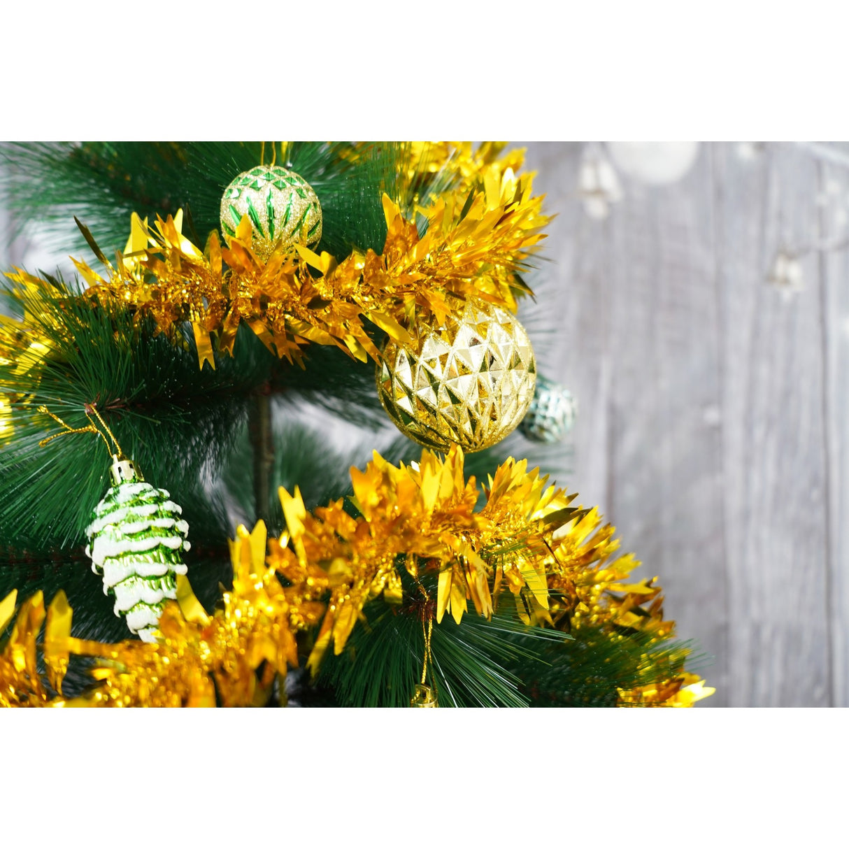 Beteala Craciun, Flippy, auriu, marimea:  2 m x 6.5 cm material:folie PVC, interior/exterior - vivimall.ro