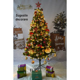 Brad artificial de Craciun, clasic, pentru interior/exterior, inaltime 210 cm, diametru 125 cm, 957 ramuri, Vivimall, verde, suport metalic inclus - vivimall.ro