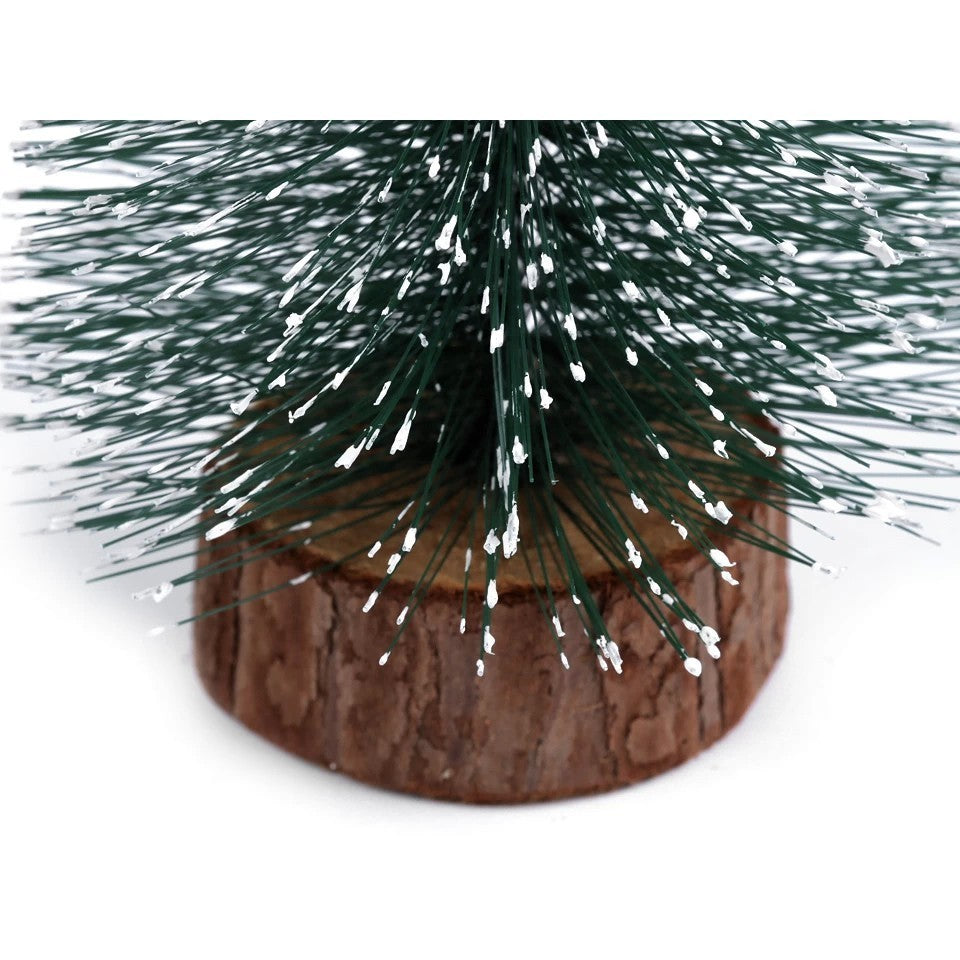 Brad artificial de craciun, ornament pentru masa, pe suport lemn, 10 cm inaltime, Verde inzapezit - vivimall.ro