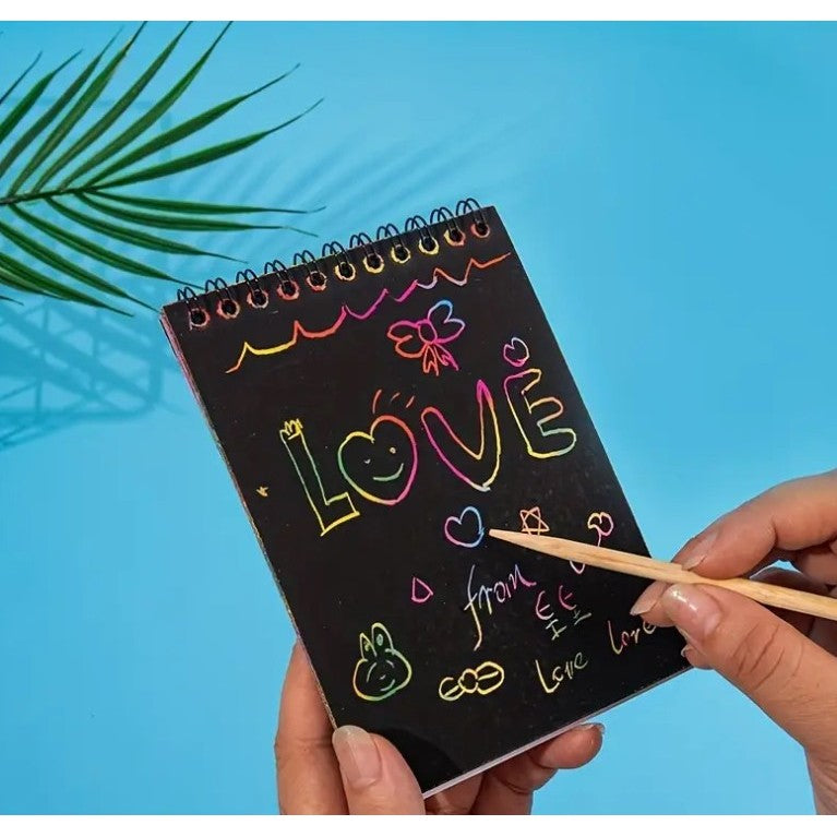 Caiet Cu Fise Razuibile Diy Magic Scratch, 12 File, Curcubeu, Creion Din Lemn, Cartonase Negre, 14.5 X 10 Cm - vivimall.ro