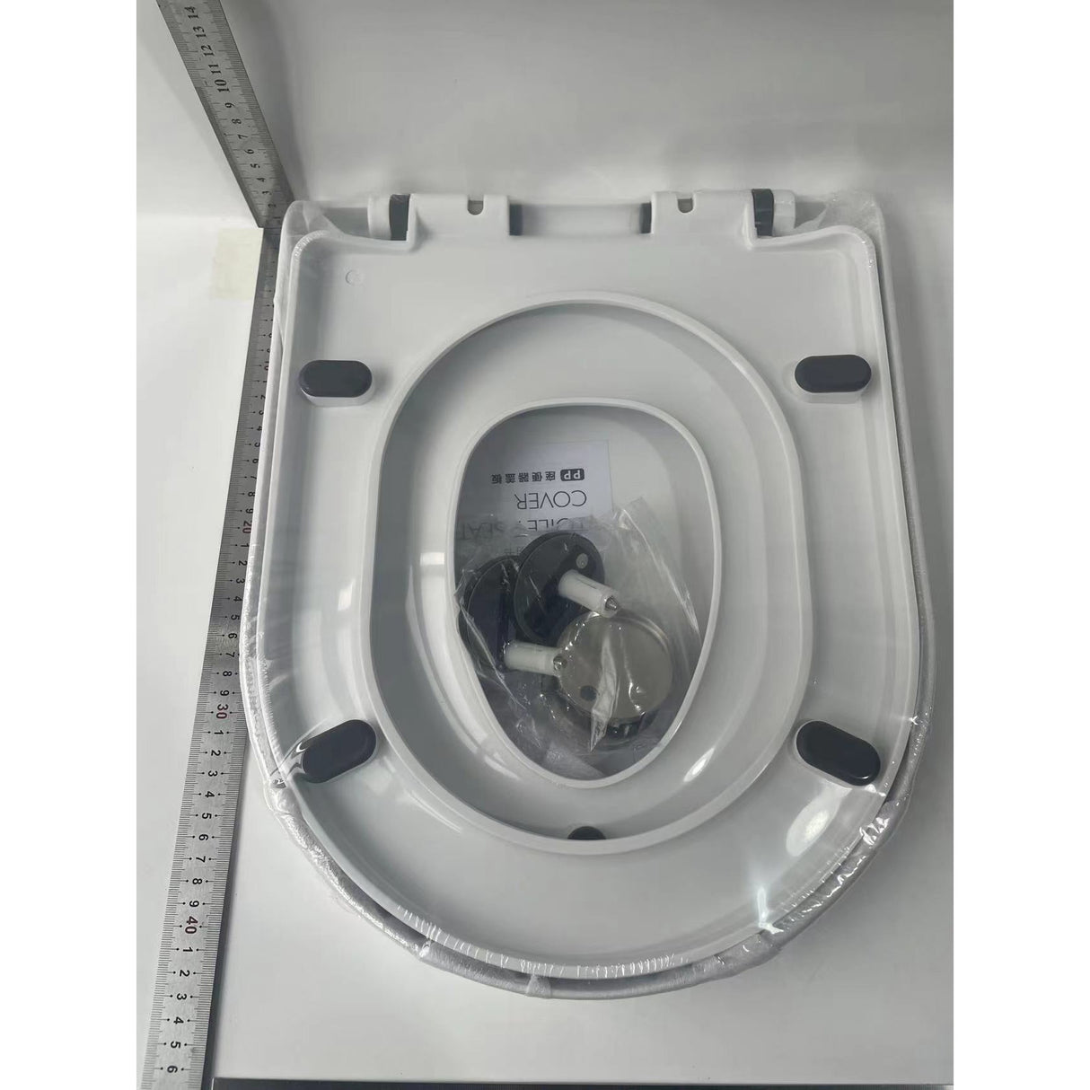 Capac de Toaleta cu Reductie 2 in 1, Vivimall, pentru Copii si Adulti, Coborare Lenta si Silentioasa, Instalare Usoara, din PP5 , in Forma de U Patrat, Alb - vivimall.ro