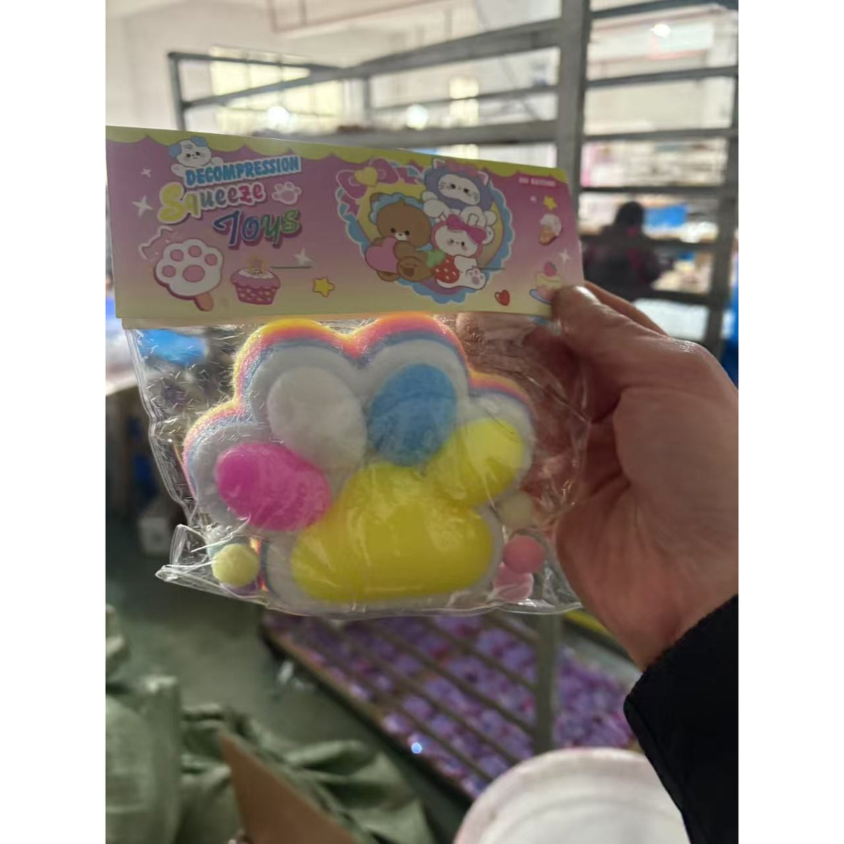 Jucarie Antistres Squishy, Vivimall, cu Revenire Lenta, Model Labuta de Pisica Pufoasa, 220g, 12.5 x 10.5 cm Squeeze Pinch Family, Ambalaj Transparent, Galben-Multicolor - vivimall.ro