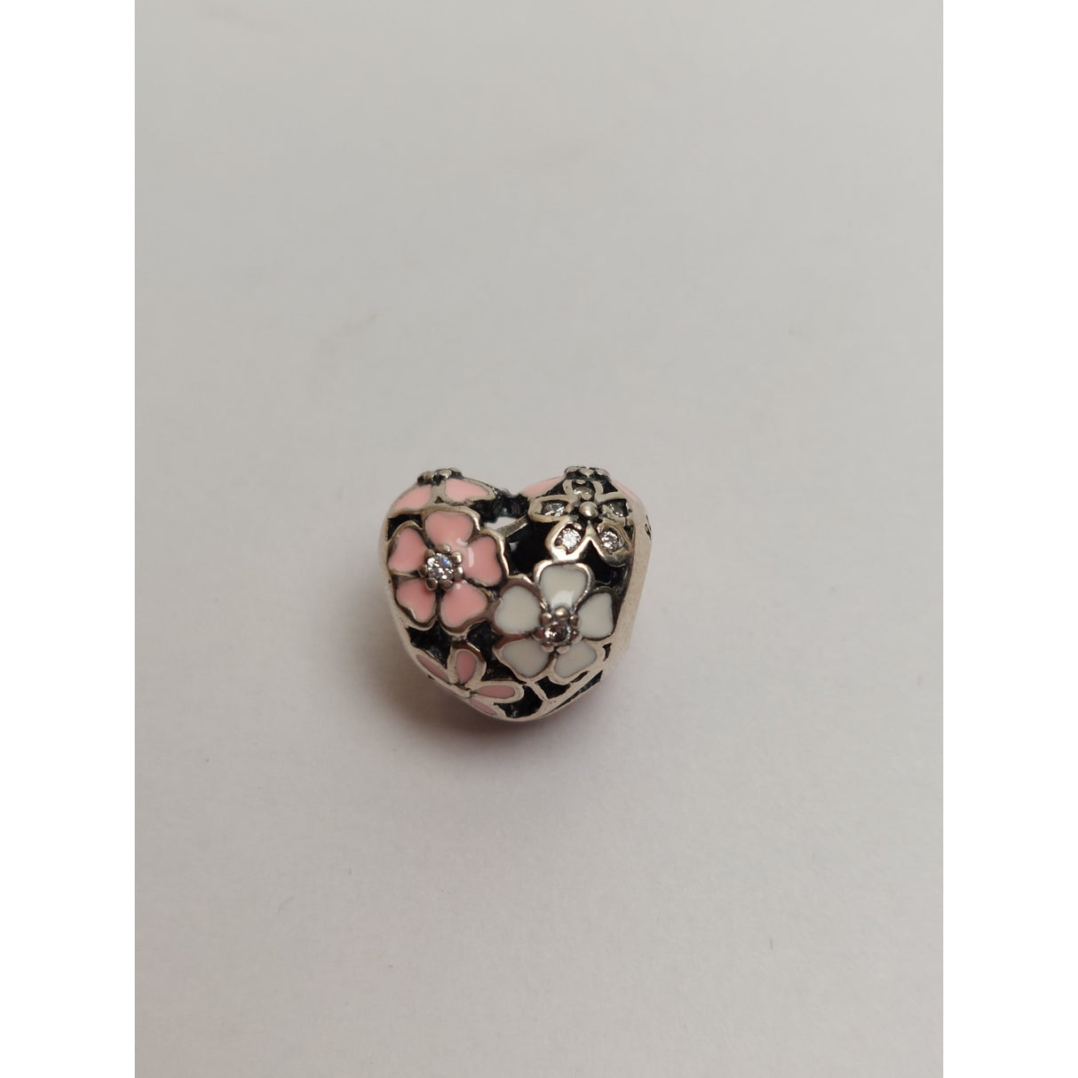 925 Sterling Ezüst Szív Medál Virágokkal, Jolie Ezüst, 2.7G