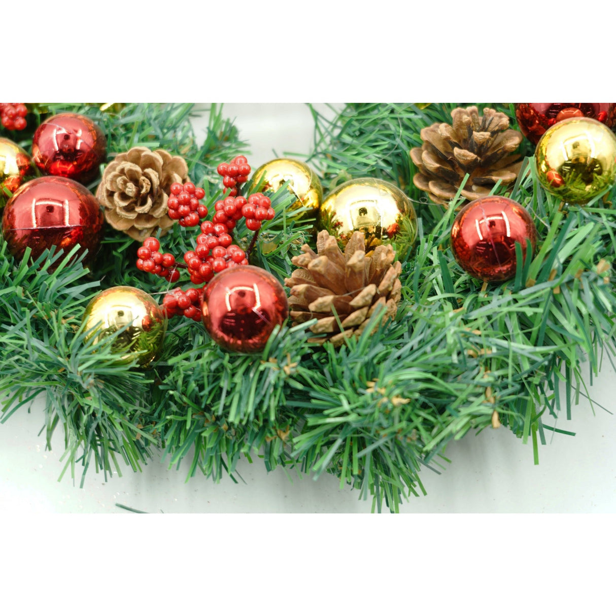 Coronita de Craciun pentru usa, Rosu-Auriu-Verde, 40 cm, PVC, Artificiala, Decorata, Interior/Exterior, Vivimall - vivimall.ro