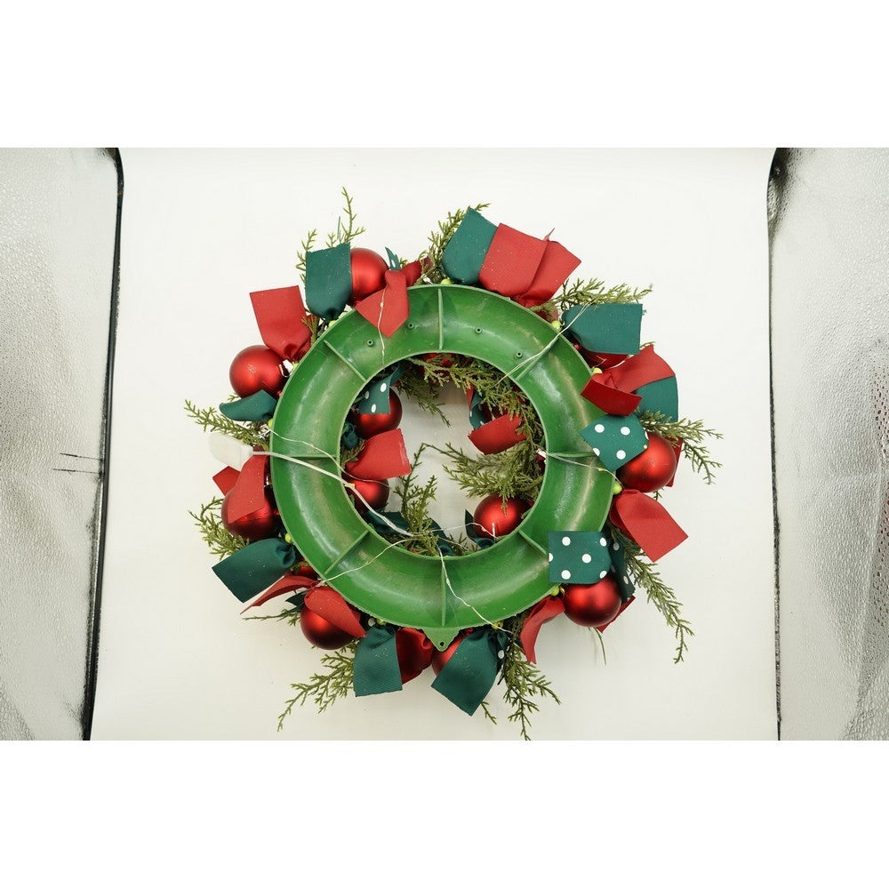 Karácsonyi koszorú ajtóra, piros/, 40 cm, PVC, mű, díszített, LED-del, beltéri/kültéri
