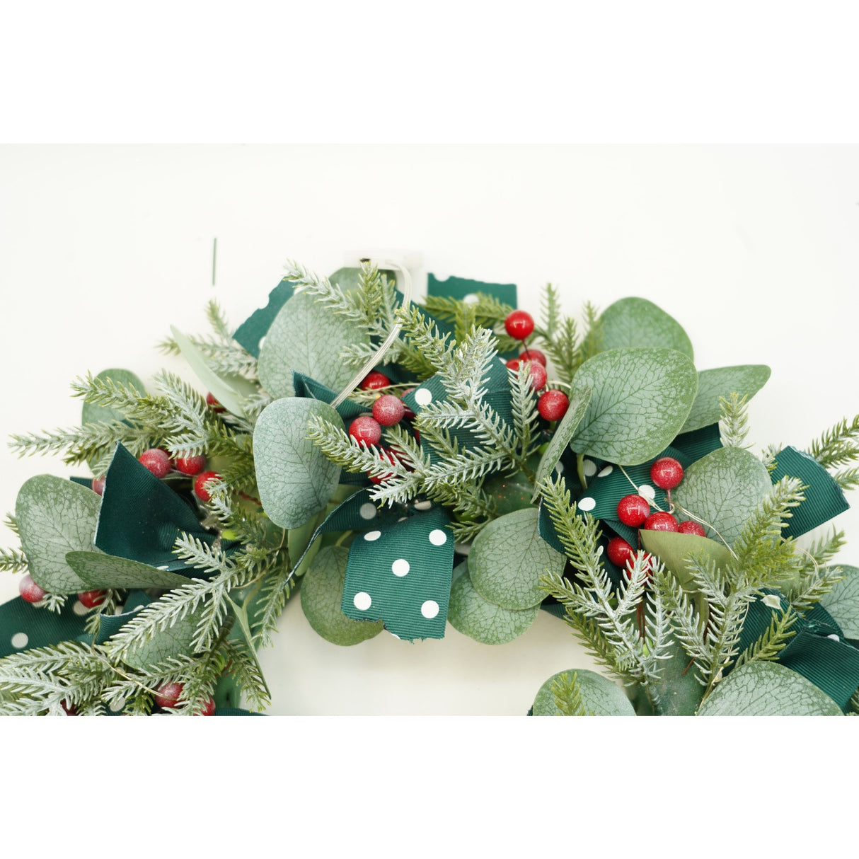 Karácsonyi koszorú ajtóra, piros, 40 cm, PVC, mű, díszített, beltéri/kültéri