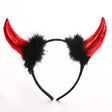 Coroniță deghizare model Cornite Devil, roșu satinat cu puf negru, vedere frontală pe fundal alb