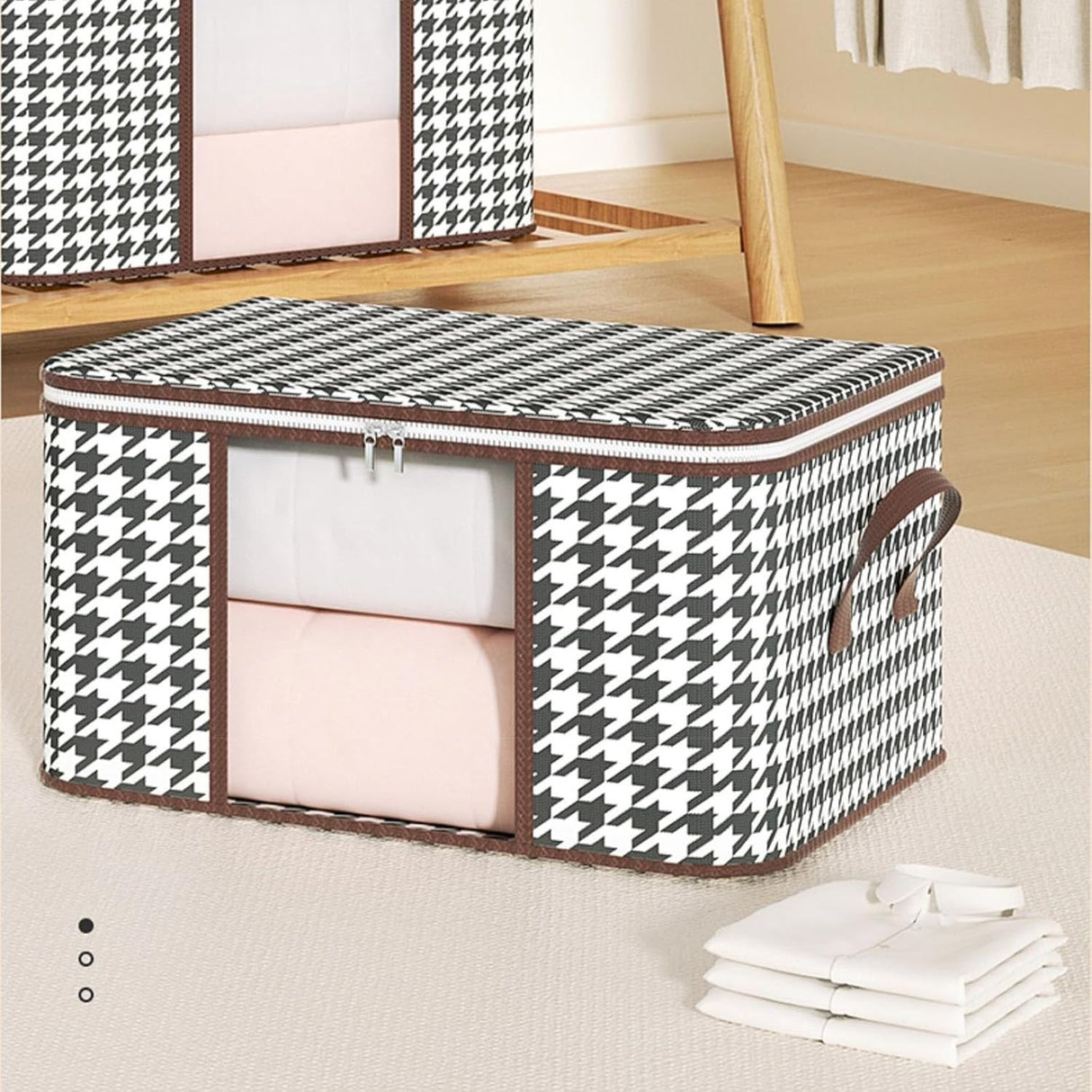 Cutie de Depozitare Pliabila,  55x35x25 cm, 50 L, Fereastra Frontala, cu Fermoar Bidirectional, Suport Baza Stabil, Imprimeu in Carouri, Alb/Negru - vivimall.ro