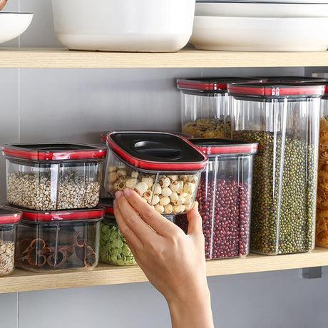 Cutii de Depozitare Alimente, Vivimall, Set din 5 Cuti de tip Container, Recipiente pentru Cereale in Bucatarie,- Transparente cu Capac Negru - vivimall.ro