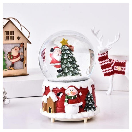 Decoratiune glob cu zapada Flippy, Mos Craciun in brad, diametru 4.5 cm, multicolor - vivimall.ro