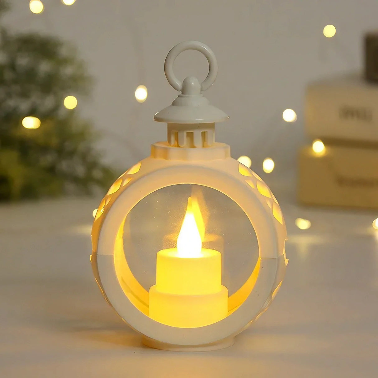 Decoratiune Craciun tip Felinare cu baterii, 13.5 x 9 cm,Lumanare cu lumina alb cald fara geam,baterii incluse,Alb - vivimall.ro