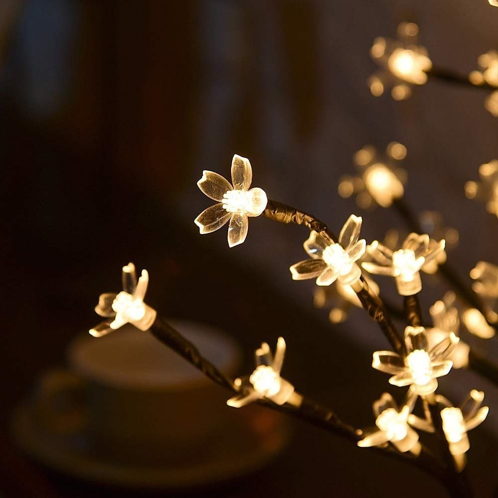 Decoratiune Luminoasa, Crenguta, Cu Baterii, 72 Led -Uri, Flori