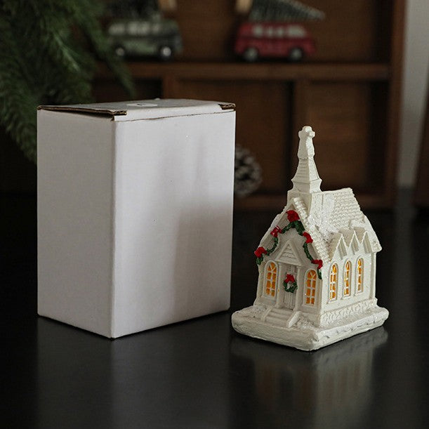 Decoratiune Ornament de Craciun, Flippy, Biserica de Craciun din Rasina, Model Biserica Mica Iluminata din Interior, 8.8 x 6 x 4.5 cm, Alb - vivimall.ro