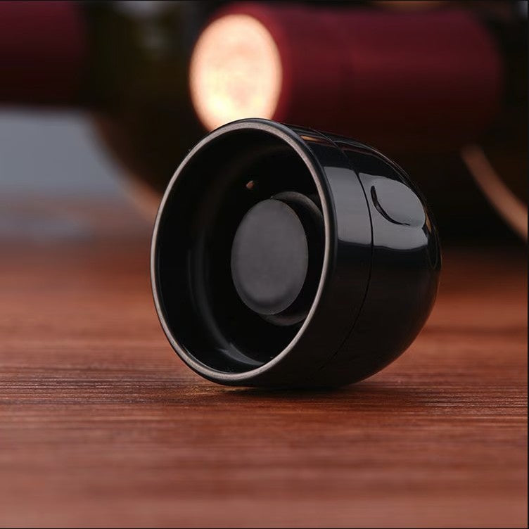 Dop de Etansare a Sticlei de Prosseco/Sampanie, Vivimall, Rotativ, On-Off, Silicon, Reutilizabil, Usor de Depozitat si Folosit, 3.3 x 3.3 x 3.3 cm, Negru - vivimall.ro