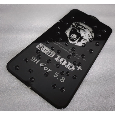 Detaliu margine neagră folie protecție iPhone 15 Tempered Glass 10D, acoperire completă ecran