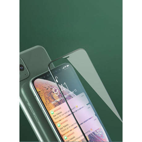 Folie ceramică 9D pentru iPhone 15, material TET flexibil, detaliu textură suprafață