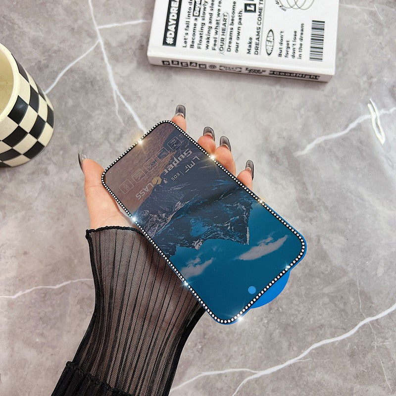 Folie protecție iPhone 15 Pro Max cu efect privacy activ, unghi lateral vizibilitate redusă