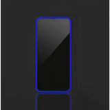 Detaliu margine fosforescentă neon albastru din silicon, folie Luminous pentru iPhone 15 Pro