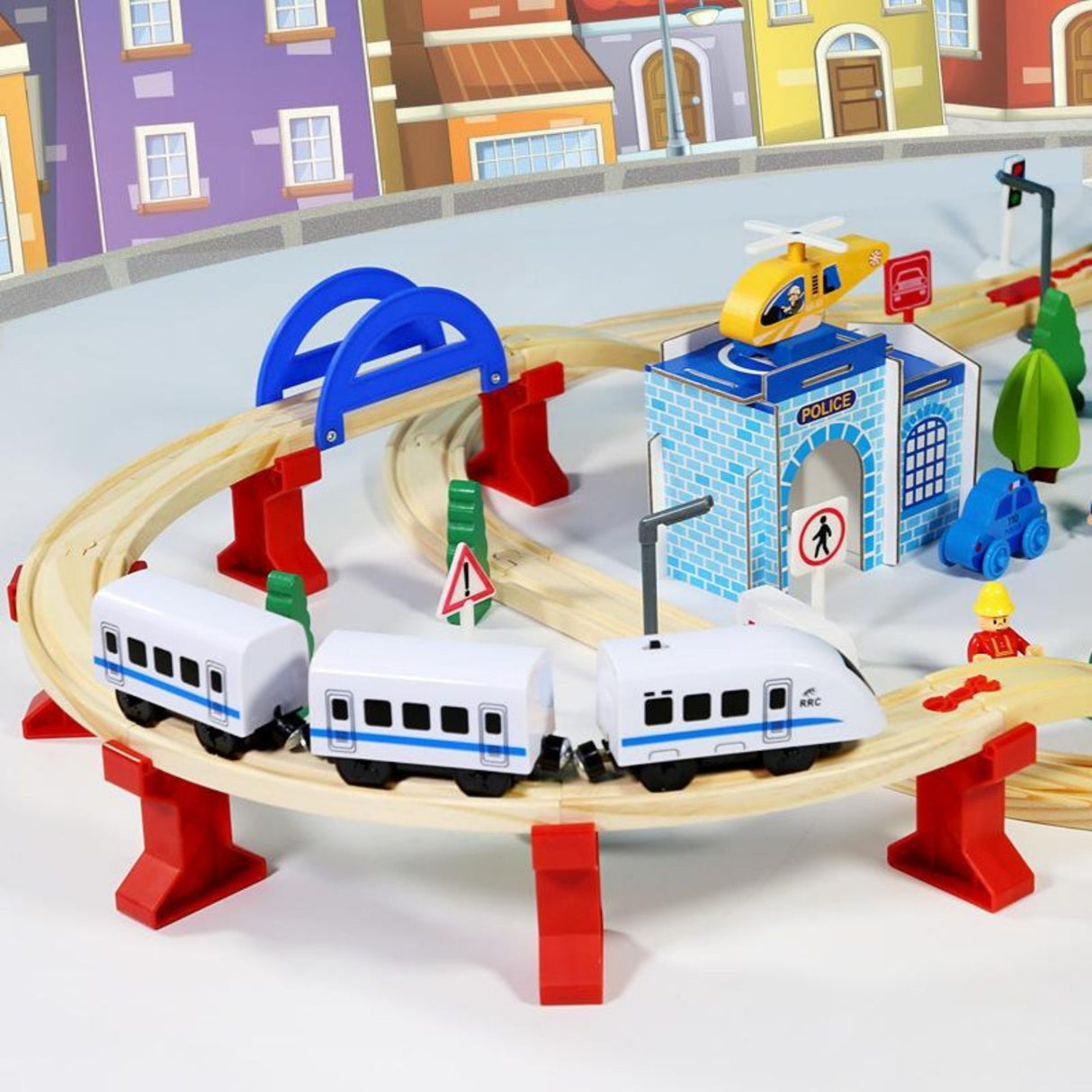 Figurine și accesorii incluse în setul Flippy 96 piese – polițiști, ambulanță, pietoni