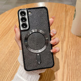 Detaliu husă Samsung Galaxy S23+ Glitter Chrome MagSafe, finisaj sclipitor negru, prindere magnetică