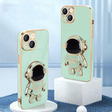 Husă de protecție iPhone 14 TPU verde, vedere spate cu design astronaut complet