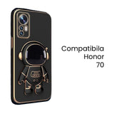 Detaliu suport integrat husă Astronaut 2 în 1 pentru Honor 70, material TPU negru