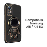 Detaliu suport integrat husă Astronaut Samsung Galaxy A15 5G, material TPU flexibil negru