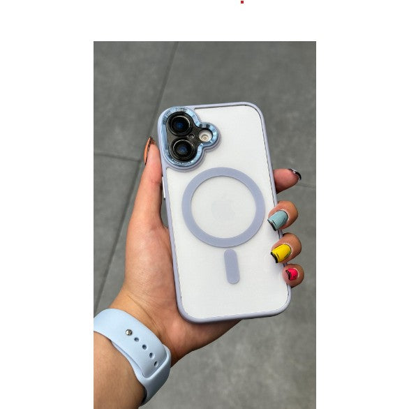 Detaliu decupaj port husă iPhone 16 Pro TPU/PC mov transparent, acces complet conectori