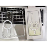 Husă rigidă transparentă Samsung Z Fold 5 compatibilă MagSafe, vedere laterală profil