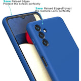 Husă Samsung Galaxy A35 albastru silicon lichid, lifestyle montată pe telefon, detaliu porturi