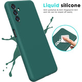 Husă Samsung Galaxy S24 FE verde cu margini ridicate pentru protecția ecranului, vedere laterală