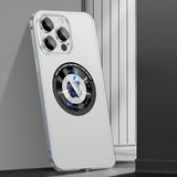 Husă iPhone 15 Pro Max MagSafe gri metalizat plasată pe telefon, compatibilitate încărcare wireless